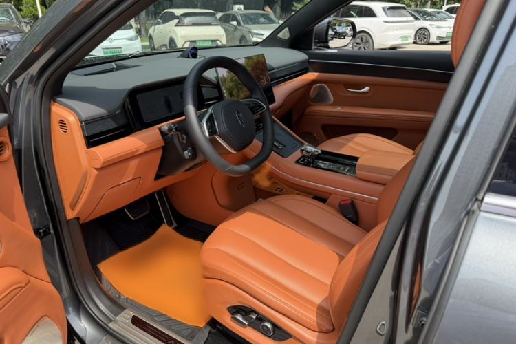 Used Hima AITO M7 2024 1.5T Intelligent Driving Rear-Drive Ultra Version 6 Seats Interior 2