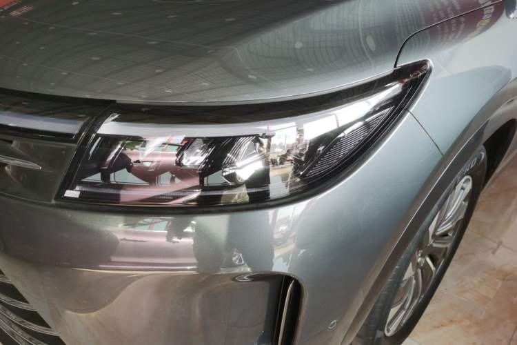 Used Hima AITO M7 2024 1.5T Rear-Drive Plus Version 5 Seats Left Front Headlight