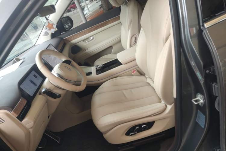 Used Hima AITO M7 2024 1.5T Rear-Drive Plus Version 5 Seats Left Front Seat