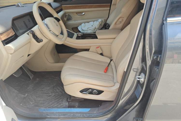 Used Hima AITO M7 2024 1.5T Intelligent Drive 4x4 Max Edition 6 Seats Left Front Seat