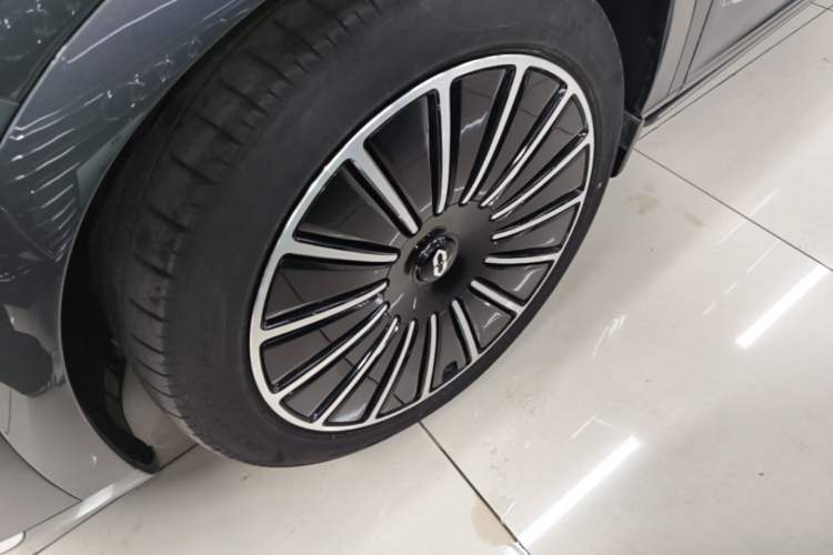 Used Hima AITO M7 2024 1.5T Intelligent Driving 4WD Max Edition 5 Seats Left Front Wheel Hub
