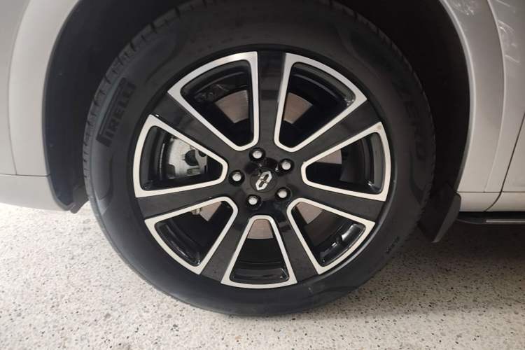 Used Hima AITO M7 2024 1.5T Intelligent Driving 4WD Pro Edition 6 Seats Ternary Lithium Battery Left Front Wheel Hub