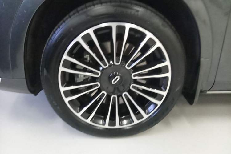 Used Hima AITO M7 2024 1.5T Intelligent Drive 4WD Ultra Version 5 Seats Left Front Wheel Hub