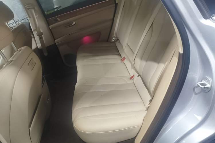 Used Hima AITO M7 2024 1.5T Rear-Drive Plus Version 5 Seats Left Rear Seat