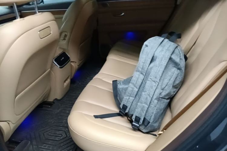 Used Hima AITO M7 2024 1.5T Rear-Drive Plus Version 5 Seats Left Rear Seat