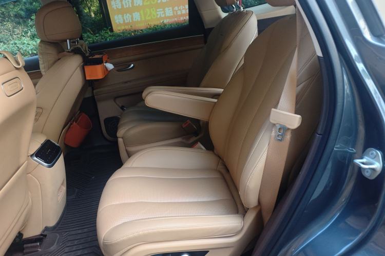 Used Hima AITO M7 2024 1.5T Intelligent Driving Rear-Drive Max Edition 6 Seats Left Rear Seat