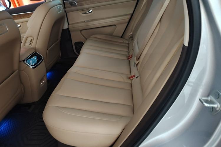 Used Hima AITO M7 2024 1.5T Intelligent Drive Rear-Drive Ultra Version 5 Seats Left Rear Seat