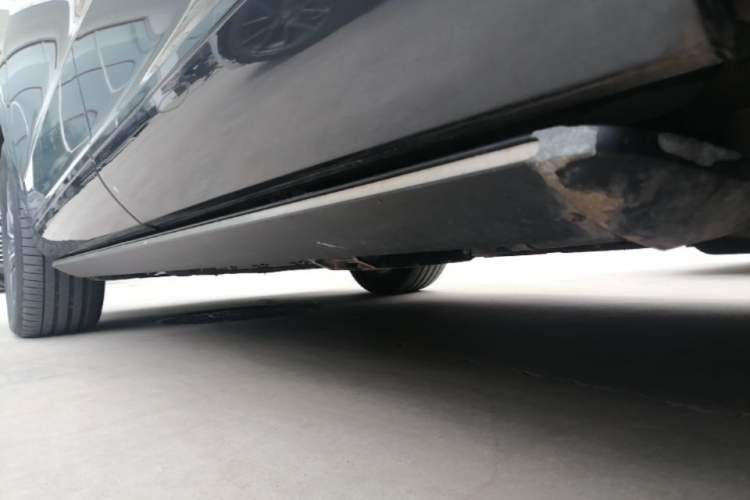 Used Hima AITO M7 2024 1.5T Rear-Drive Plus Version 6 Seats Left Side Sill