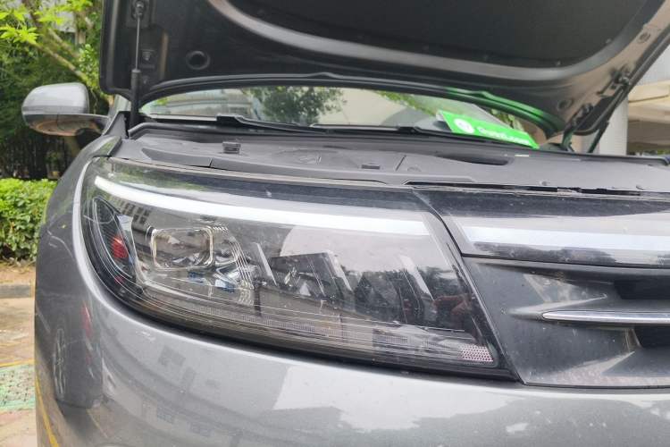 Used Hima AITO M7 2024 1.5T Rear-Drive Plus Version 6 Seats Right Front Headlight