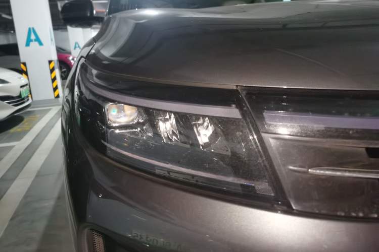 Used Hima AITO M7 2024 1.5T Intelligent Driving Rear-Drive Ultra Version 6 Seats Right Front Headlight