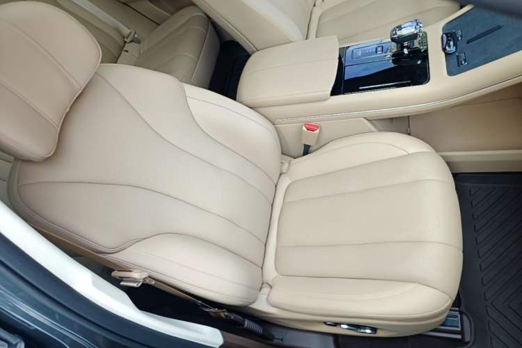 Used Hima AITO M7 2024 1.5T Intelligent Driving Rear-Drive Max Edition 5 Seats Right Front Seat