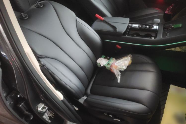 Used Hima AITO M7 2024 1.5T Rear-Drive Plus Version 5 Seats Right Front Seat