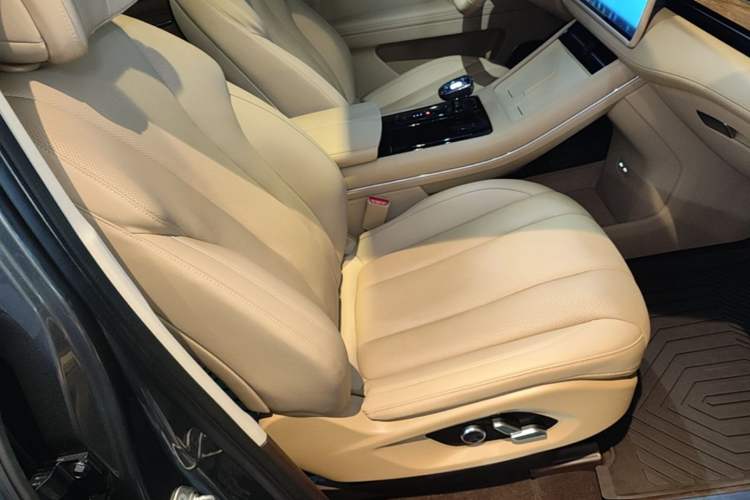 Used Hima AITO M7 2024 1.5T Intelligent Driving Rear-Drive Max Edition 5 Seats Right Front Seat