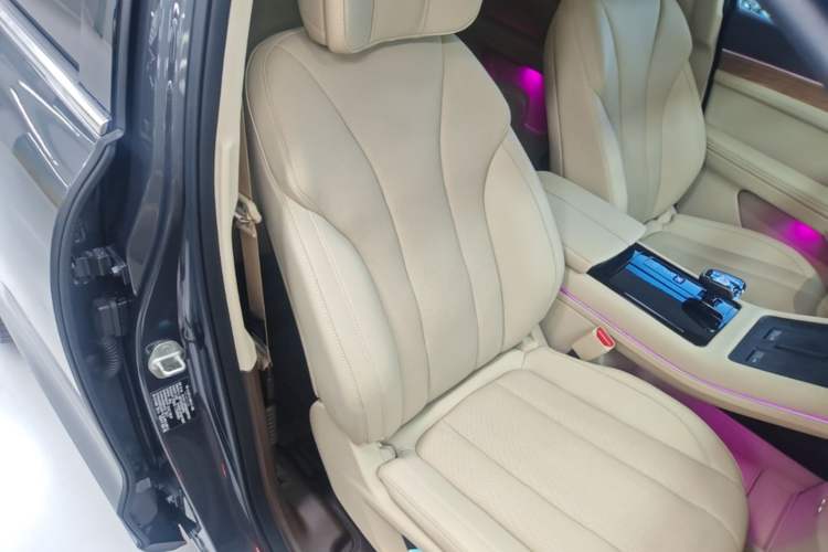 Used Hima AITO M7 2024 1.5T Intelligent Driving 4WD Max Edition 5 Seats Right Front Seat