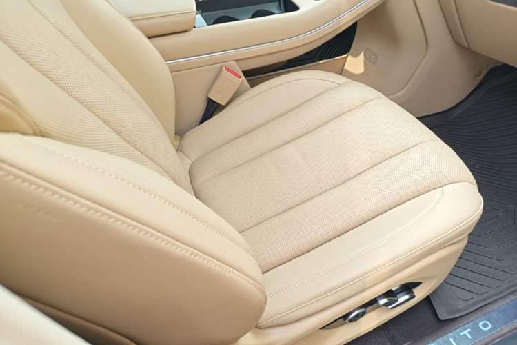 Used Hima AITO M7 2024 1.5T Intelligent Driving Rear-Drive Max Edition 5 Seats Right Front Seat