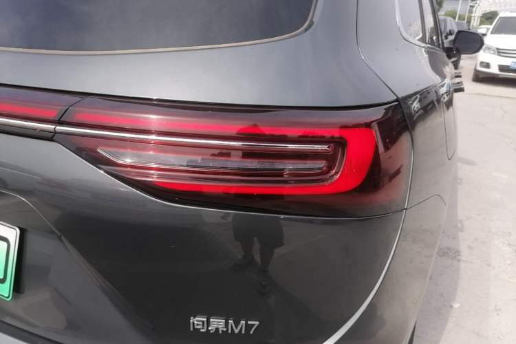 Used Hima AITO M7 2024 1.5T Intelligent Driving 4WD Max Edition 5 Seats Right Rear Taillight
