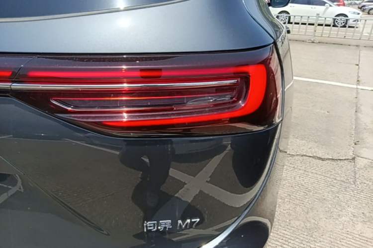 Used Hima AITO M7 2024 1.5T Intelligent Driving 4WD Max Edition 5 Seats Right Rear Taillight