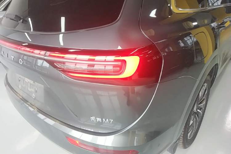 Used Hima AITO M7 2024 1.5T Intelligent Driving Rear-Drive Max Edition 5 Seats Right Rear Taillight