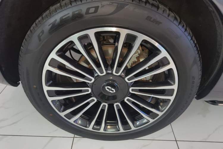 Used Hima AITO M7 2024 1.5T Four-Wheel Drive Plus Version 5 Seats Right Rear Wheel Hub