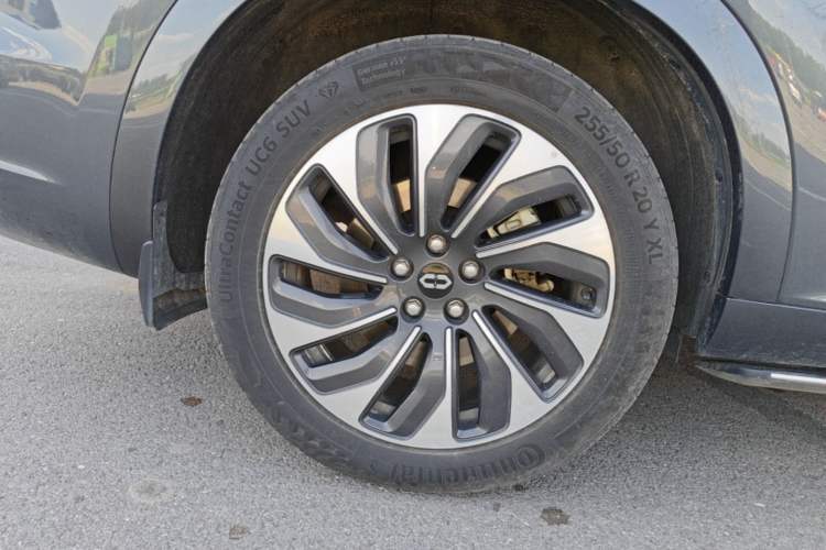 Used Hima AITO M7 2024 1.5T Intelligent Drive 4x4 Max Edition 6 Seats Right Rear Wheel Hub