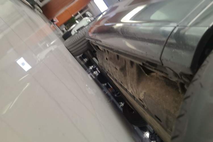 Used Hima AITO M7 2024 1.5T Intelligent Driving 4WD Max Edition 5 Seats Right Side Sill
