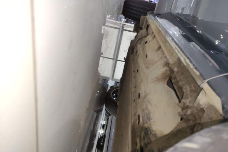 Used Hima AITO M7 2024 1.5T Intelligent Drive 4WD Ultra Version 5 Seats Right Side Sill