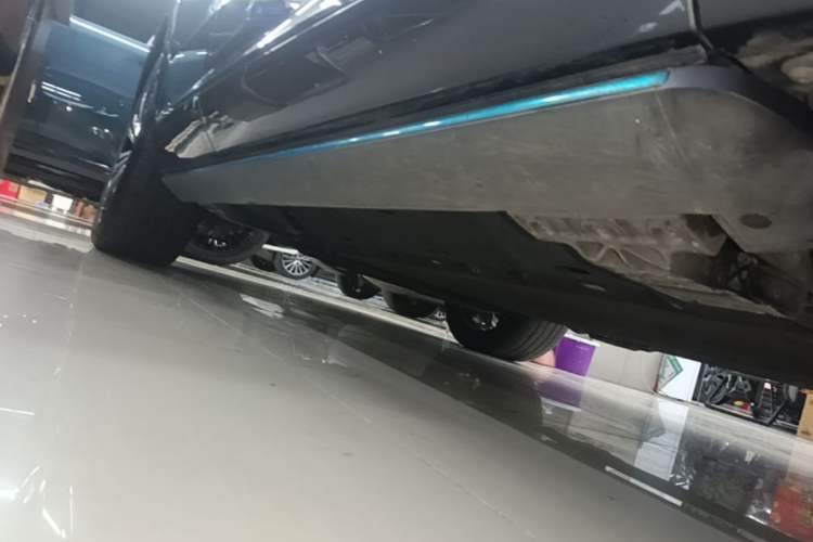 Used Hima AITO M7 2024 1.5T Intelligent Driving 4WD Max Edition 5 Seats Right Side Sill