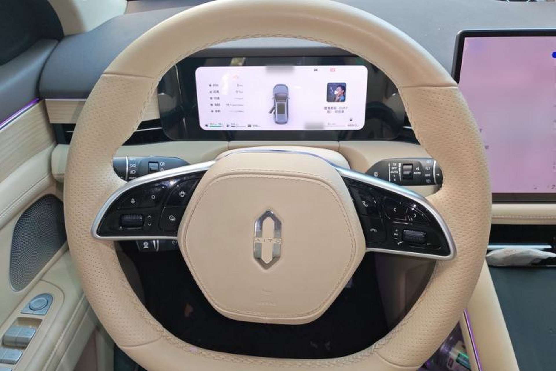 Used Hima AITO M7 2024 1.5T Intelligent Driving Rear-Drive Pro Version 5 Seats Steering Wheel