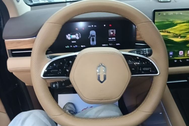 Used Hima AITO M7 2024 1.5T Intelligent Driving Rear-Drive Max Edition 5 Seats Steering Wheel