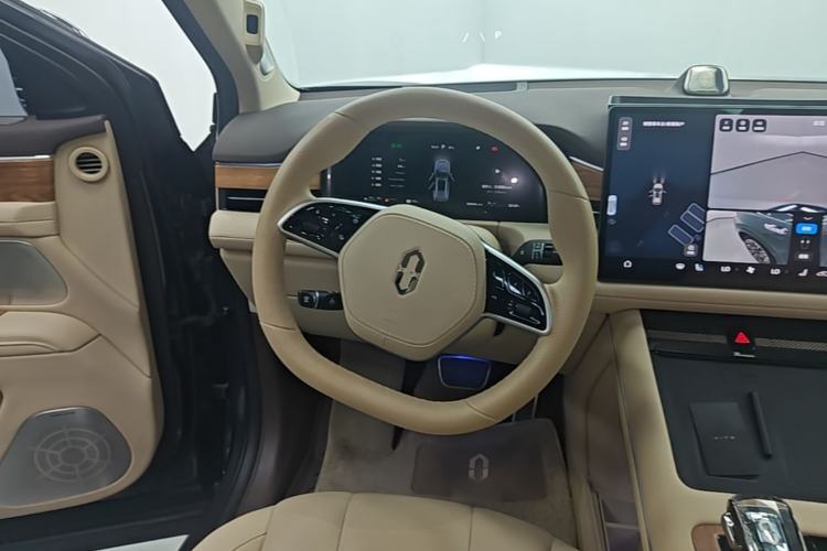 Used Hima AITO M7 2024 1.5T Intelligent Driving 4WD Max Edition 5 Seats Steering Wheel