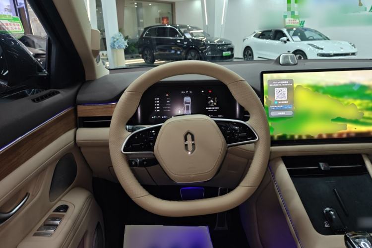 Used Hima AITO M7 2024 1.5T Rear-Drive Plus Version 5 Seats Steering Wheel