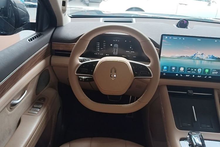 Used Hima AITO M7 2024 1.5T Intelligent Driving Rear-Drive Ultra Version 6 Seats Steering Wheel