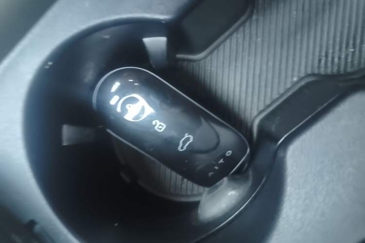 Used Hima AITO M7 2024 1.5T Rear-Drive Plus Version 5 Seats Vehicle Key