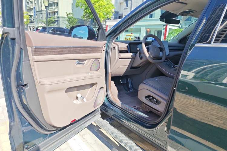 Used Hima AITO M7 2024 1.5T Intelligent Drive Rear-Drive Ultra Version 5 Seats Driver Seat
