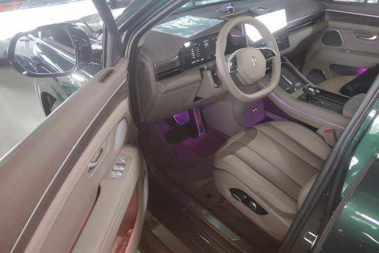 Used Hima AITO M7 2024 1.5T Intelligent Drive Rear-Drive Ultra Version 5 Seats Driver Seat
