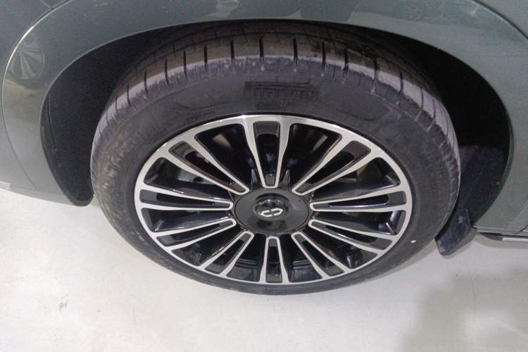 Used Hima AITO M7 2024 1.5T Intelligent Driving 4WD Max Edition 5 Seats Exterior 4