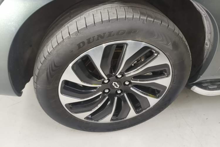 Used Hima AITO M7 2024 1.5T Rear-Drive Plus Version 5 Seats Exterior 5