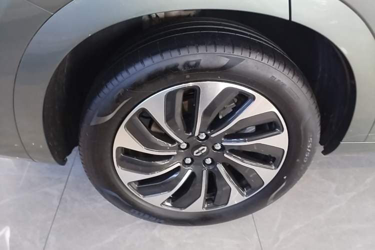Used Hima AITO M7 2024 1.5T Intelligent Driving 4WD Max Edition 5 Seats Exterior 5