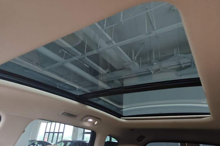 Used Hima AITO M7 2024 1.5T Rear-Drive Plus Version 5 Seats Headliner
