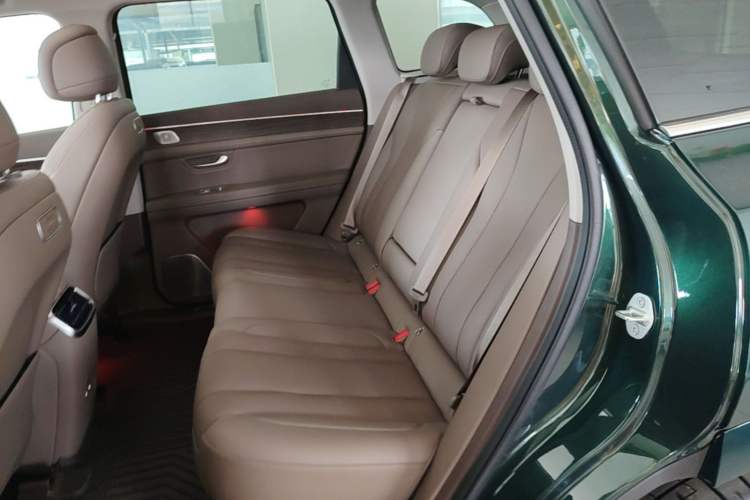 Used Hima AITO M7 2024 1.5T Intelligent Drive Rear-Drive Ultra Version 5 Seats Left Rear Seat