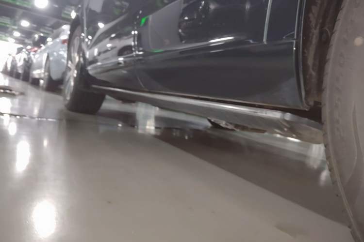 Used Hima AITO M7 2024 1.5T Intelligent Drive Rear-Drive Ultra Version 5 Seats Left Side Sill