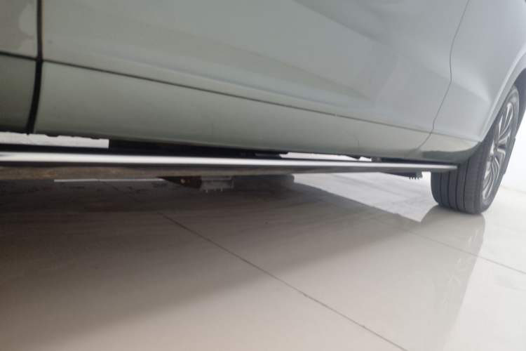 Used Hima AITO M7 2024 1.5T Intelligent Driving Rear-Drive Ultra Version 6 Seats Left Side Sill