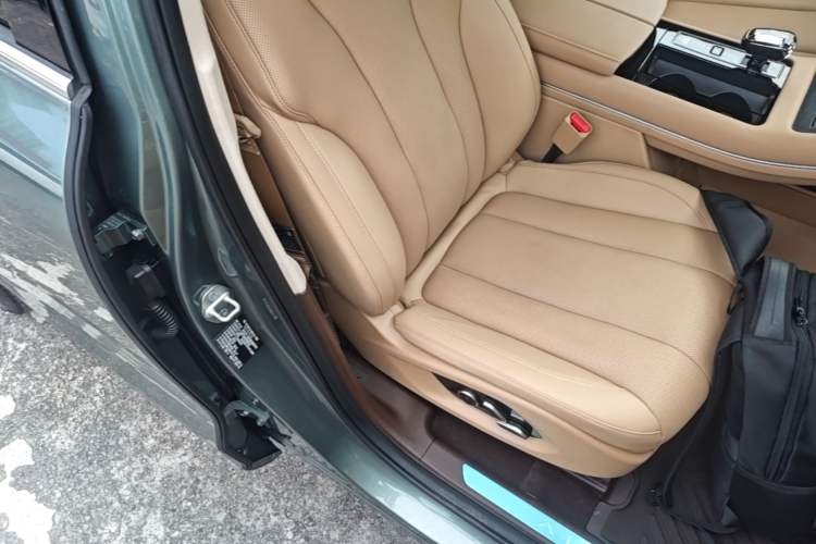 Used Hima AITO M7 2024 1.5T Intelligent Driving Rear-Drive Max Edition 5 Seats Right Front Seat