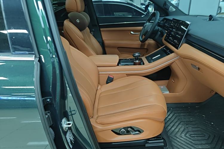 Used Hima AITO M7 2024 1.5T Intelligent Drive Rear-Drive Ultra Version 5 Seats Right Front Seat