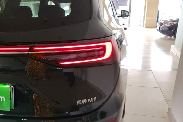 Used Hima AITO M7 2024 1.5T Intelligent Drive Rear-Drive Ultra Version 5 Seats Right Rear Taillight