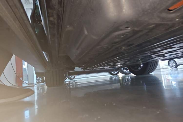Used Hima AITO M7 2024 1.5T Intelligent Drive Rear-Drive Ultra Version 5 Seats Right Side Sill