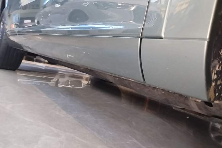 Used Hima AITO M7 2024 1.5T Intelligent Driving 4WD Max Edition 5 Seats Right Side Sill