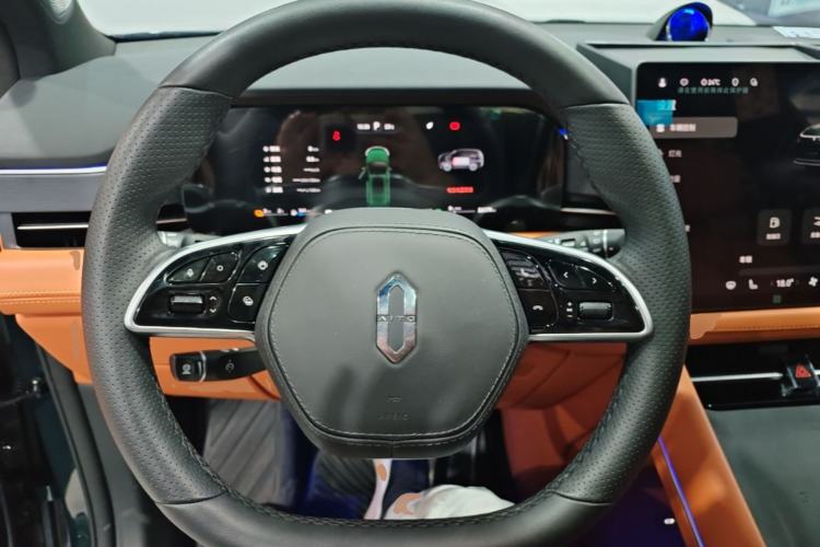 Used Hima AITO M7 2024 1.5T Intelligent Drive Rear-Drive Ultra Version 5 Seats Steering Wheel