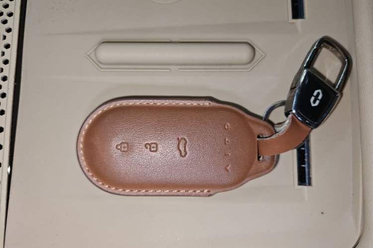 Used Hima AITO M7 2024 1.5T Rear-Drive Plus Version 5 Seats Vehicle Key