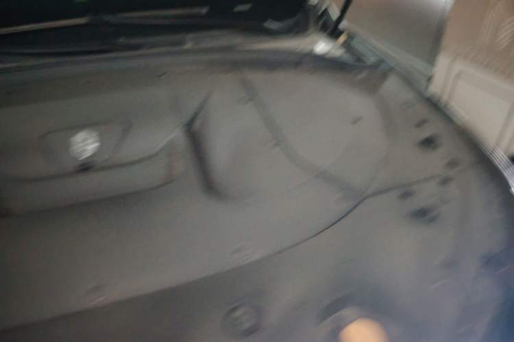 Used Hima AITO M7 2024 1.5T Rear-Drive Plus Version 5 Seats Engine Bay Right